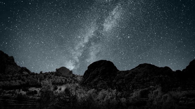 2025年现在开发php项目选择lar***el框架好还是thinkphp框架好？